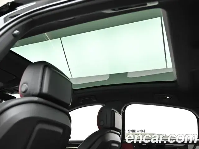 Porsche Cayenne 2025 — Photo 8/20