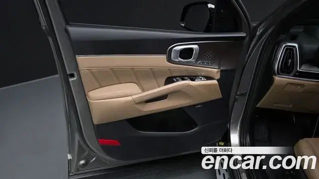 Kia Sorento 2025 — Photo 16/38