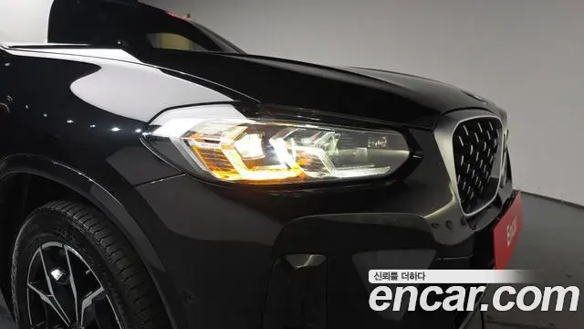 BMW X4 2024 — Photo 18/35