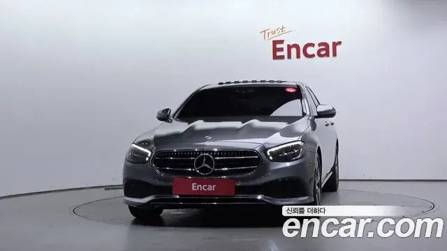 Mercedes-Benz E-Class 2021 — Фото 3/20