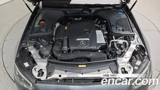 Mercedes-Benz E-Class 2021 — Фото 6/20