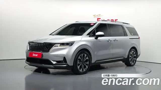 Kia Carnival 2022 — Photo 1/20