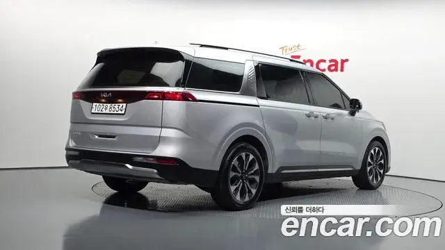 Kia Carnival 2022 — Photo 2/20