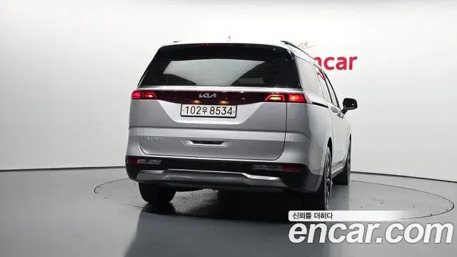 Kia Carnival 2022 — Photo 4/20