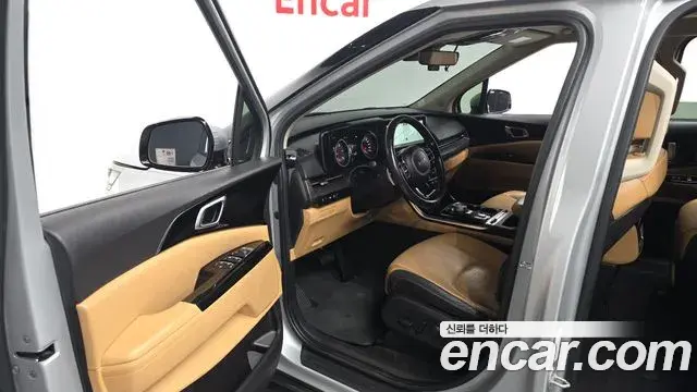 Kia Carnival 2022 — Photo 10/20