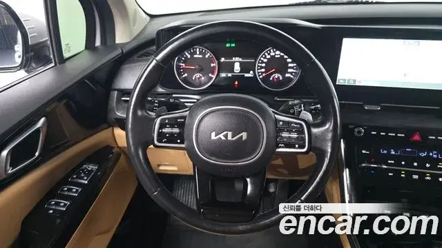 Kia Carnival 2022 — Photo 13/20
