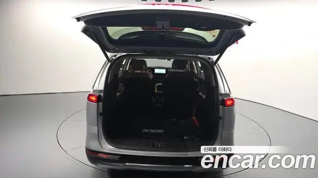 Kia Carnival 2022 — Photo 20/20