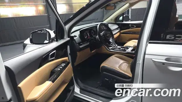 Kia Carnival 2023 — Photo 10/20