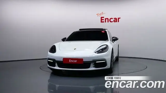 Porsche Panamera 2019 — Şəkil 20/20