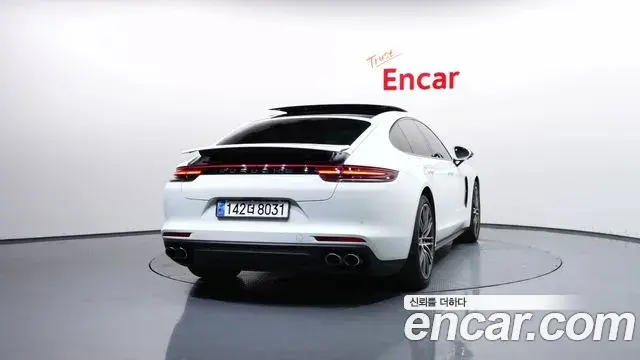 Porsche Panamera 2019 — Şəkil 17/20