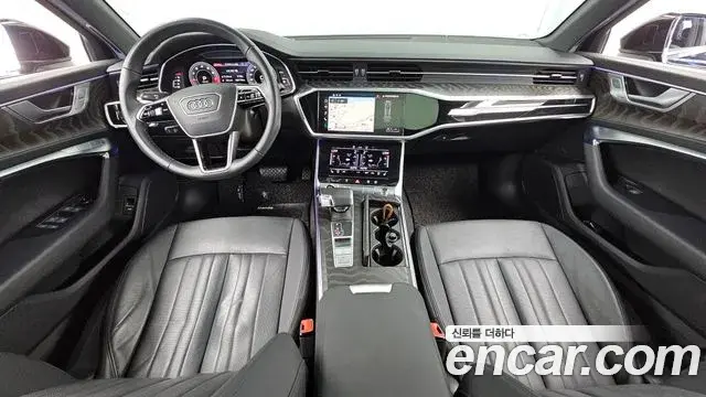 Audi A6 2021 — ფოტო 31/33