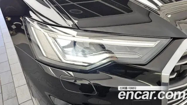 Audi A6 2021 — ფოტო 2/33