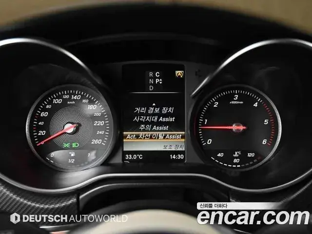 Mercedes-Benz V-Class 2018 — Фото 16/20