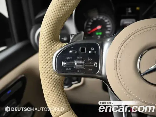 Mercedes-Benz V-Class 2018 — Фото 17/20