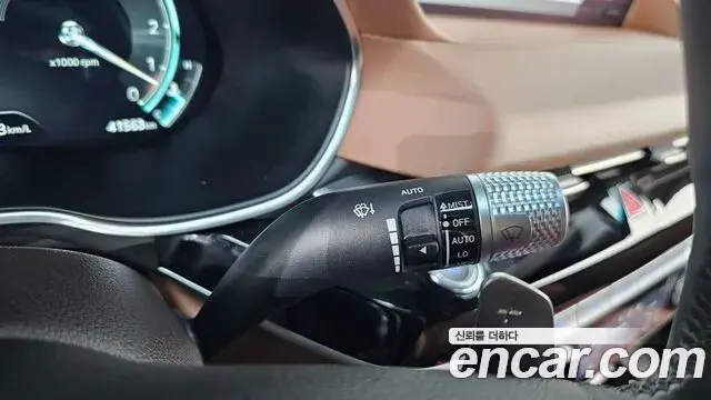 Genesis G80 2023 — ფოტო 29/33