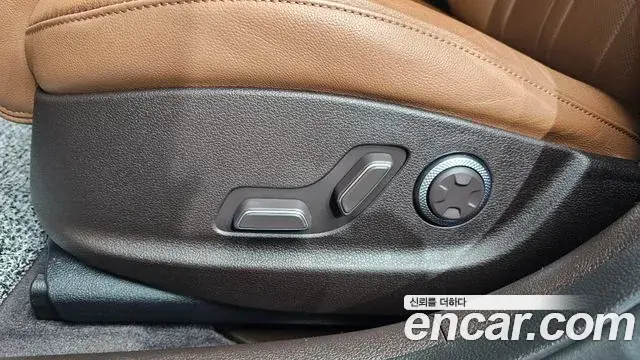 Genesis G80 2023 — ფოტო 13/33