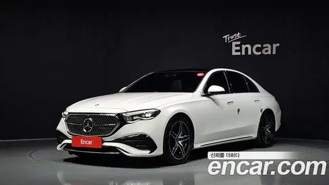 Mercedes-Benz E-Class 2026 — Photo 30/35