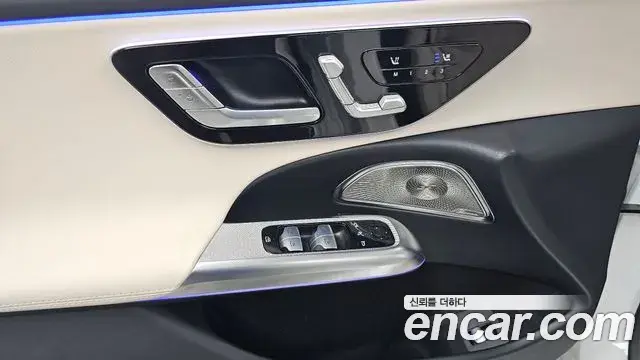 Mercedes-Benz E-Class 2026 — Photo 11/35