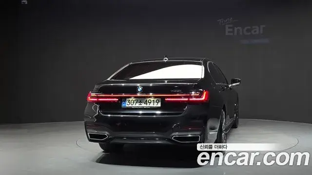 BMW 7 Series 2022 — ფოტო 9/36