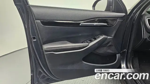 Kia Seltos 2021 — ფოტო 31/32