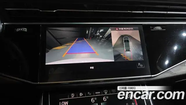 Audi Q7 2022 — Фото 14/20