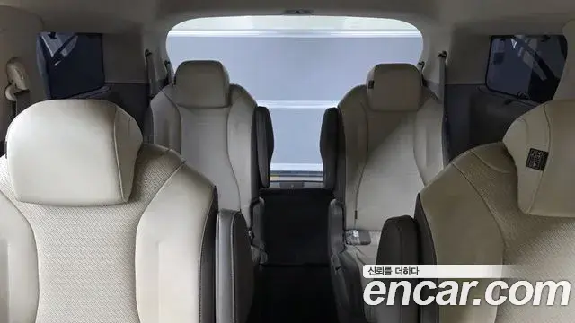 Kia Carnival 2020 — Фото 18/20