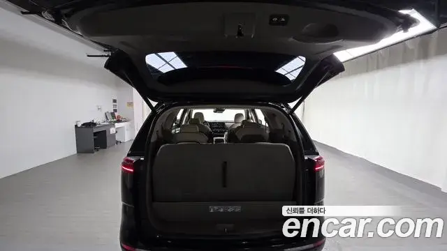Kia Carnival 2020 — Фото 20/20
