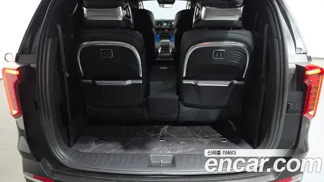 Kia Carnival 2025 — Фото 20/20