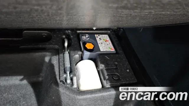Volvo XC60 2024 — Şəkil 33/35