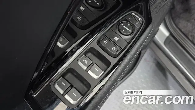 Kia Niro 2021 — Фото 13/20