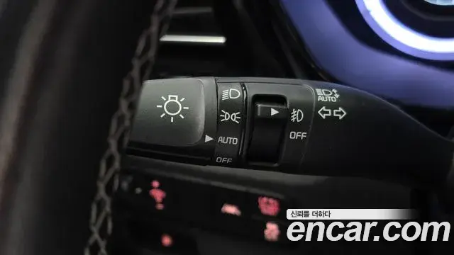 Kia Niro 2021 — Фото 15/20
