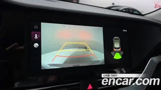 Kia Niro 2021 — Фото 19/20