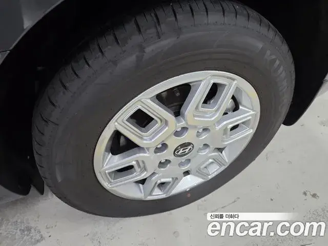 Hyundai Staria 2026 — Şəkil 13/17