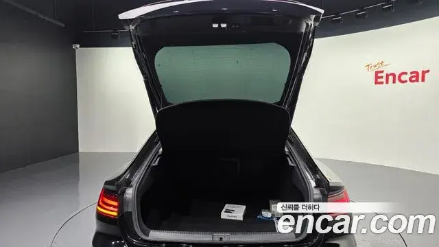 Volkswagen Arteon 2019 — Şəkil 22/36
