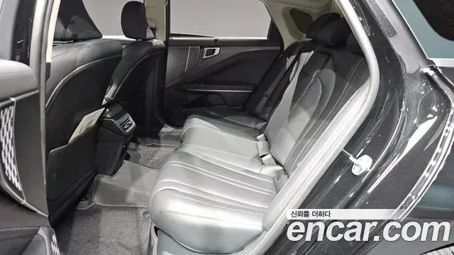 Kia K8 2026 — Şəkil 22/34