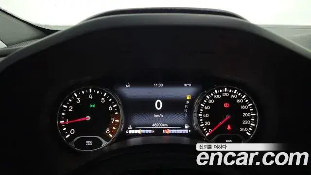 Jeep Renegade 2021 — ფოტო 1/20