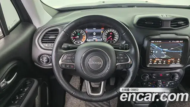 Jeep Renegade 2021 — ფოტო 18/20