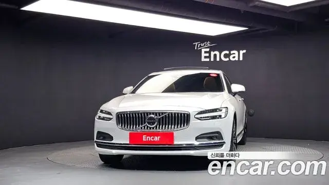 Volvo S90 2021 — ფოტო 18/37