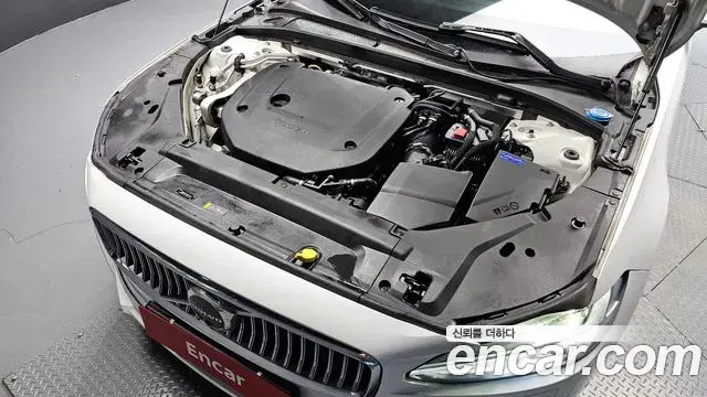 Volvo S90 2021 — ფოტო 28/37