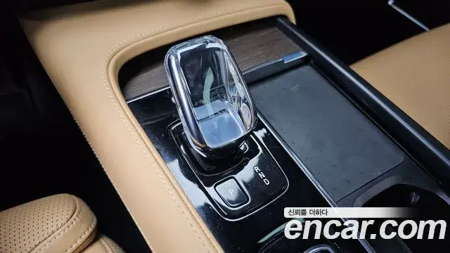 Volvo S90 2021 — ფოტო 16/37