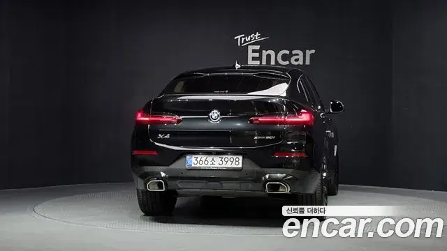BMW X4 2025 — Фото 4/20