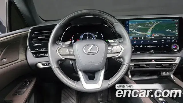 Lexus RX350h 2023 — Photo 31/37