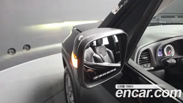 Jeep Renegade 2020 — Photo 35/38