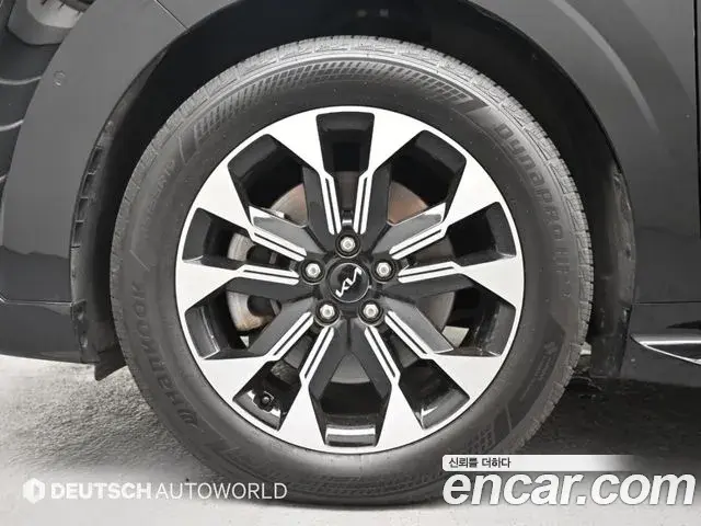 Kia Carnival 2023 — Фото 4/20