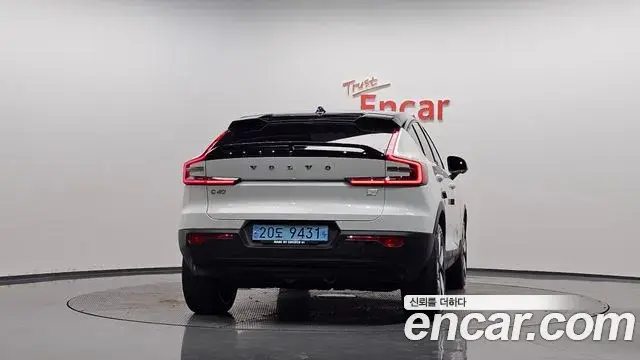 Volvo C40 Recharge 2022 — ფოტო 22/35