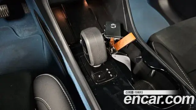 Volvo C40 Recharge 2022 — ფოტო 31/35