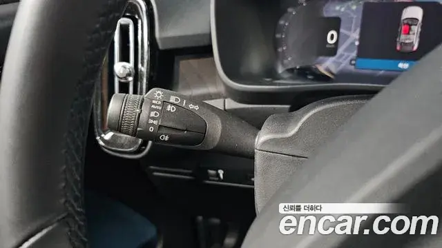 Volvo C40 Recharge 2022 — ფოტო 13/35