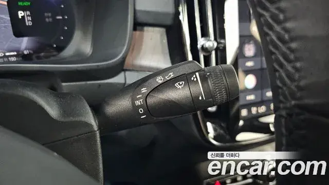 Volvo C40 Recharge 2022 — ფოტო 18/35