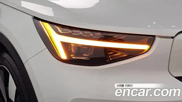 Volvo C40 Recharge 2022 — ფოტო 23/35
