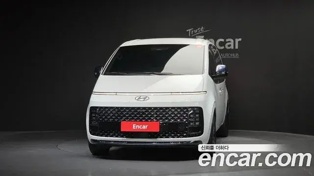 Hyundai Staria 2024 — Фото 2/20